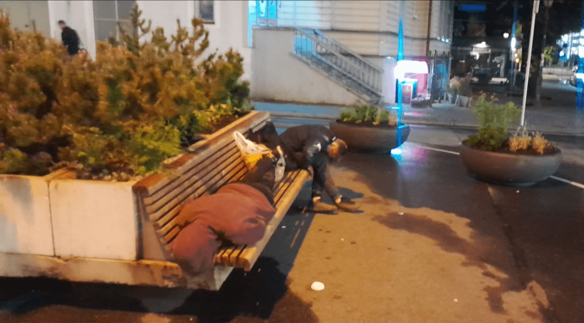 Tallinna uus „suvetänav“ on rohkem joomakoht kui puhkeala